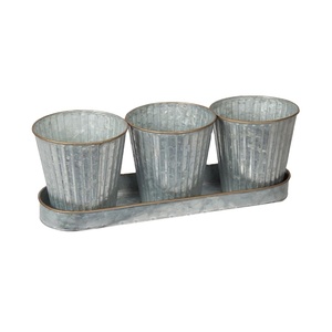 Jardinière personnalisée en métal à revêtement noir Pot de jardinière décoratif de petite taille avec seau de sol et plateau au prix de gros - Product Image 6