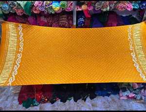 Dupatta de Seda Bandhani India con Diseño Moderno Antiarrugas para Bodas y Diwali - Product Image 4