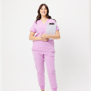 Tenue d'infirmière personnalisée OEM 2026 pour femme, nouvelle collection, multi-poches, col en V zippé, design uni, avec aiguille - Product Image 1