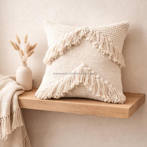 Housse de coussin chic bohème, lavable, luxueuse, pour salon, 18x18, à prix avantageux - Product Image 1