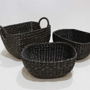 Panier de rangement en jacinthe d'eau écologique noir, tissé à la main, avec poignées, pour l'organisation de la maison et le stockage des aliments - Product Image 6