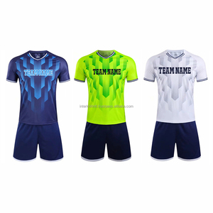 Ensemble de maillots et shorts de football, uniformes de football personnalisés par sublimation, respirants, grandes tailles pour adultes - Product Image 1