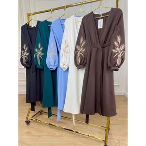 Robe et Blouse Ethniques Brodés à la Main pour Femme, Taille Naturelle, Vert Ukraine, 100% Coton Anti-Plis, Cadeau - Product Image 5