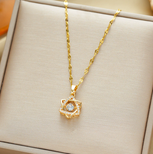 Collier pendentif de luxe style vintage pour femme, avec diamant scintillant, chaîne à maillons et design battement de cœur en zircon, idéal pour les fêtes et la Saint-Valentin - Product Image 3