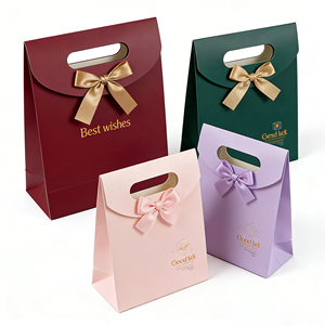 Bolsa de Regalo de Papel Negro de Lujo con Logotipo Personalizado, Reciclable, con Asa Troquelada, Impresión Offset, para Perfumes, Cosméticos y Productos de Belleza - Product Image 1