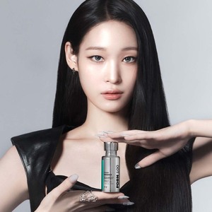 Sérum de soin de la peau - Aesyumi Seuneilmyukeoseu Gold Re Vitalizing for Essence - Product Image 1