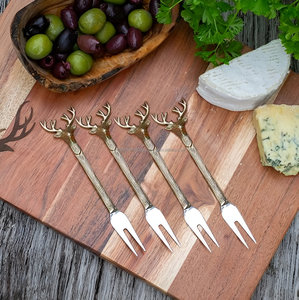 Ensemble de 4 pics à fruits en métal avec manche en forme de cerf, prix de gros pour les mariages, les hôtels et les restaurants - Product Image 4