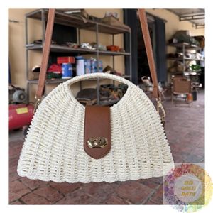 Sac à main en rotin tressé à la main, sac d'été en paille naturelle, sac à bandoulière décontracté, accessoire rustique pour femmes et vente au détail - Product Image 4