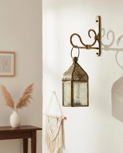 Lampe murale carrée en métal faite à la main, motif floral complexe, luminaire d'intérieur écologique, porte-bougies en métal noir pour la décoration - Product Image 1