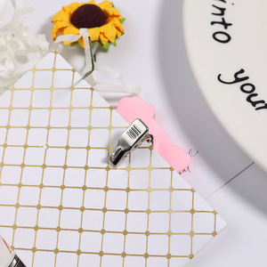 นาฬิกาข้อมือผู้หญิงแฟชั่นทรงกลมประดับเพชร รุ่นใหม่ปี 2026 ขายส่งจากโรงงาน หน้าปัดดิจิตอล ตัวเรือนโลหะผสม สายแบบกำไลข้อมือ นาฬิกาควอตซ์สำหรับผู้หญิงและเด็กผู้หญิง - Product Image 5