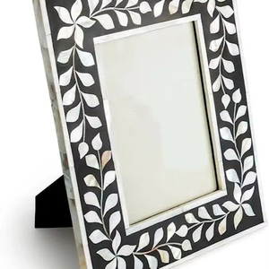 Cadre photo artisanal en marqueterie italienne, souvenir en os poli, style nautique, décoration animale indienne - Product Image 1