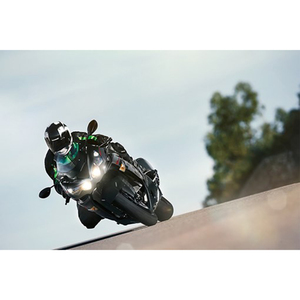 Kawasaki Ninja ZX-14R 2022 - Product Image 3