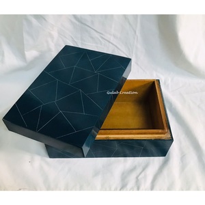 Elegante joyero de resina verde oscuro, organizador de almacenamiento decorativo hecho a mano con tapa para anillos, pendientes y accesorios pequeños - Product Image 2