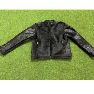 Veste en cuir unisexe personnalisée, entièrement premium, coupe et design modernes, respirante, adorable, pour motards et fashionistas. - Product Image 6