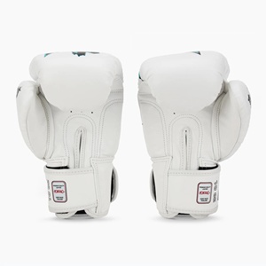 ถุงมือชกมวย YOKKAO Fighter KO Star Logo สีขาว/ดำ หนังแท้ สำหรับมวยไทย คิกบ็อกซิ่ง ฝึกซ้อม แข่งขัน ปิดด้วยแถบตีนตุ๊กแก - Product Image 6