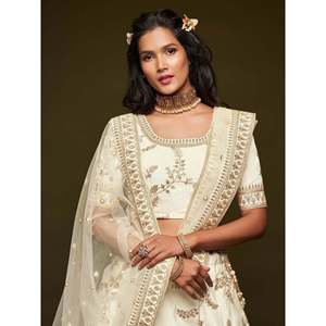 Agréable Fil Blanc Broderie Art Soie Mariage Lehenga Choli - Product Image 3