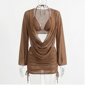 Traje de baño de gasa para mujer, cuello en V profundo, drapeado, manga larga, color liso, elástico, ropa de playa - Product Image 1