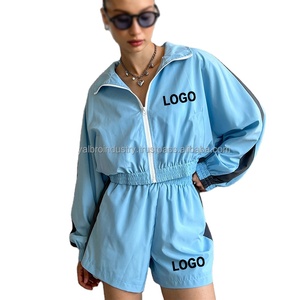 Ensemble veste et short coupe-vent personnalisés Veste et short coupe-vent personnalisés Survêtements coupe-vent en nylon pour femmes - Product Image 1