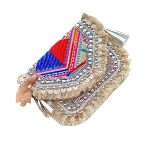 Meilleur prix Durable fait à la main Jute Boho Banjara sac femmes Logo personnalisé Style traditionnel déclaration de mode fermeture éclair en cuir véritable - Product Image 1