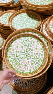 ถาดหวายเวียดนามทำมือ ประดับมุก ทรงกลม สำหรับเสิร์ฟอาหาร ผลไม้ กาแฟ - Product Image 1