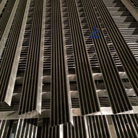 Nez d'escalier résistant aux intempéries avec insert en carborundum Couvre-marche d'escalier antidérapant Garniture d'escalier en alliage d'aluminium de sécurité commerciale