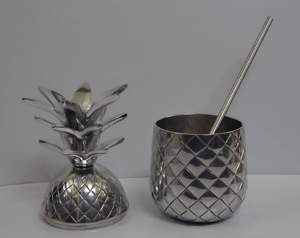 Gobelet en acier inoxydable en forme d'ananas avec paille - Product Image 2