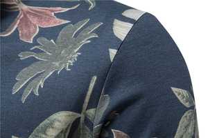 Polo de Manga Corta con Estampado Floral Azul Oscuro, Corte Ajustado, Informal, Tejido Transpirable de Poliéster - Product Image 4