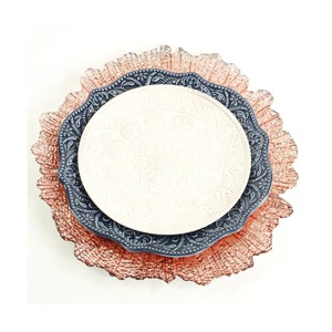 Assiette de service rose en forme de fleur pour table à manger, base décorative et assiette de service de luxe pour une présentation de table raffinée, provenant d'Inde. - Product Image 4