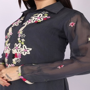 Conjunto de lujo para mujer, elegante conjunto de fiesta de 2 piezas, color gris oscuro con bordado a mano para mujeres modernas. - Product Image 5
