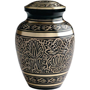 Urnes funéraires personnalisées en laiton noir antique pour cendres humaines, gravées à la main avec motifs floraux, urnes commémoratives, urnes métalliques en gros - Product Image 1