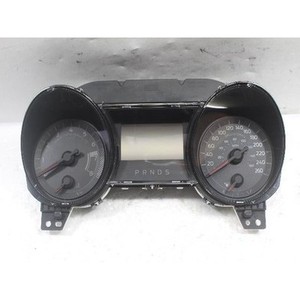 ชุดหน้าปัดมือสองสำหรับรถมัสแตง รุ่น FR3310849RF - Product Image 1