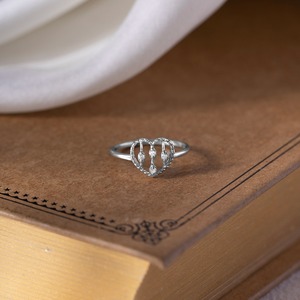 Anillo Minimalista con Forma de Corazón y Diamantes Naturales con Engaste Pavé en Plata de Ley 925 para Mujer - Regalo de Boda o Compromiso - Product Image 2