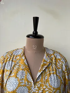 Robe midi élégante bohème jaune à fleurs, en coton fait main, avec col à nouer et imprimé ethnique, robe décontractée - Product Image 2