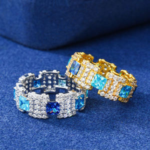 Anillo de oro blanco para mujer con diamantes de corte princesa y topacio azul, estilo clásico de boda - Product Image 3