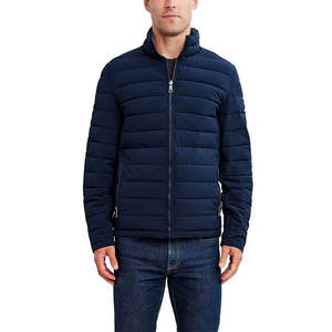 Veste matelassée légère personnalisée pour homme avec logo, coupe ajustée, résistante à l'eau et au vent, idéale pour l'hiver - Product Image 1
