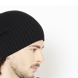 Bonnets en laine 100% confortables et personnalisables, couleur noire, pour la maison, les voyages, le shopping, la plage - Product Image 5