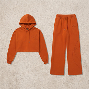 Conjunto de Sudadera Corta con Capucha y Pantalones Anchos de Chándal para Mujer, Oversize, Manga Larga, Hombro Caído, con Logotipo Personalizado - Product Image 3