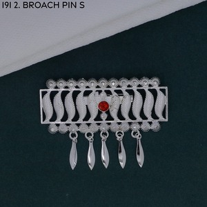 Broche de créateur plaquée argent de style français traditionnel MIJ, broche ethnique pour femme, idéale pour les mariages, broches de style arabe lourdes - Product Image 5