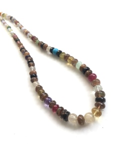 ลูกปัดพลอยธรรมชาติแบบคละสี 1 เส้น สำหรับทำเครื่องประดับอัญมณีชั้นดี สร้อยคอพลอย - Product Image 3