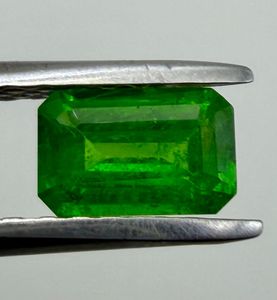 Pierre précieuse naturelle de Tsavorite Grenat, vert émeraude, taille octogonale brute, 1,25 ct, cadeau pour collectionneur de bijoux, pierre de naissance, cristal de guérison - Product Image 3