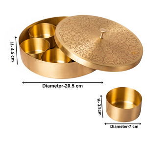 Boîte à épices en laiton artisanale de 8 pouces de haute qualité conteneur à épices à sept compartiments pour la cuisine à domicile Masala Dani ustensiles de cuisine - Product Image 4