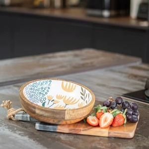 Tazón de madera hecho a mano con diseño floral estilo bohemio para frutas y aperitivos, vajilla para el hogar y la cocina. - Product Image 2