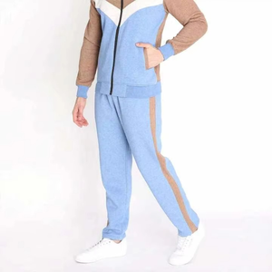 ชุดวอร์มผู้ชายผ้าฟลีซโพลีเอสเตอร์สุดเท่ห์ 2 ชิ้น เนื้อผ้าหนา ฮู้ดดี้และกางเกงขายาว ระบายอากาศได้ดี เหมาะสำหรับฤดูหนาว - Product Image 4