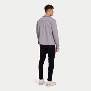 เสื้อเชิ้ตผู้ชาย แขนยาว ทรงหลวม คอตั้ง ผ้าฝ้าย ใส่ทำงาน ใส่ลำลอง ใส่ไปออฟฟิศ มีกระเป๋าคู่ สีพื้น - Product Image 2