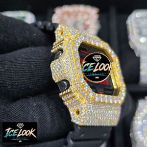 Reloj ICELOOK con Diamantes, Caja Cuadrada Digital, Correa con Pedrería, Unisex, Movimiento de Cuarzo de Lujo, Esfera de 38 mm - Product Image 2