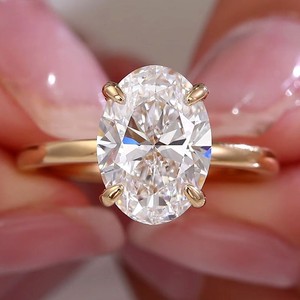 Anillo de Compromiso con Diamante Cultivado en Laboratorio de Corte Ovalado de 2.50CT, Halo Oculto, Chapado en Rodio de 18k, Oro Blanco, Anillo Solitario - Product Image 6