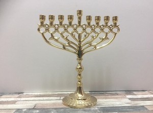 Ménorah de Hanouka en argent de qualité supérieure, porte-bougie traditionnel en laiton pour les programmes culturels juifs, les célébrations de fêtes et le patrimoine - Product Image 4