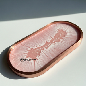 Plateau en résine rose poudré de luxe avec bordure dorée métallique |   Plateau décoratif design - Product Image 2