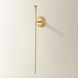 Candelabro de pared moderno de metal, de lujo, nuevo, minimalista, con vástago largo para velas cónicas, para decoración de pared en hoteles y restaurantes. - Product Image 3