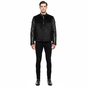 Veste en cuir unisexe personnalisée, entièrement premium, coupe et design modernes, respirante, adorable, pour motards et fashionistas. - Product Image 1